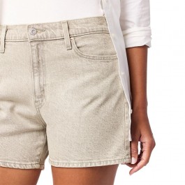 Women's mid-rise short jeans